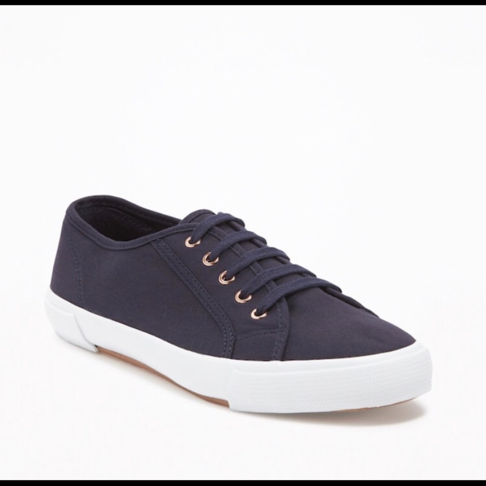 ❗️price drop Old Navy Canvas Sneakers